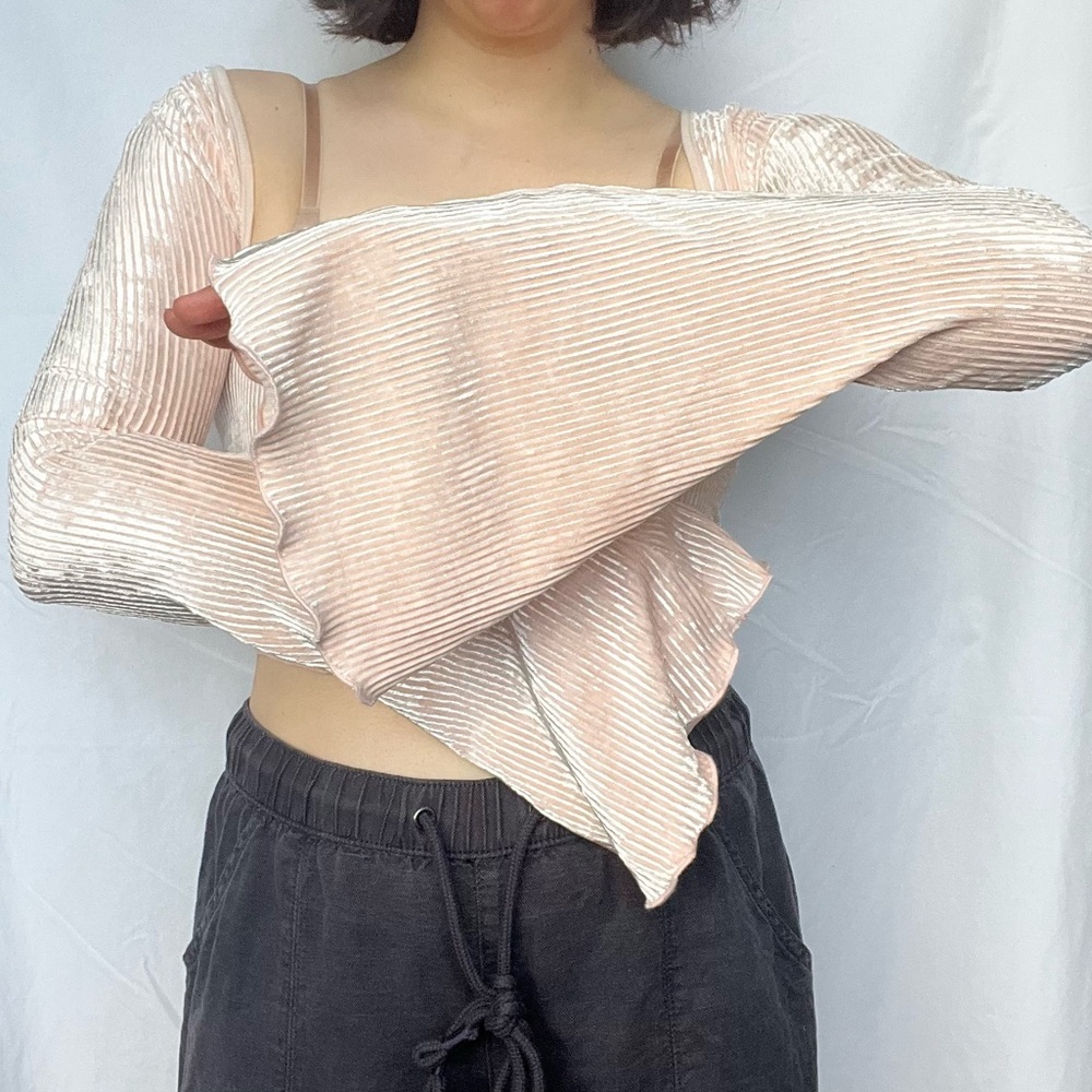 Urban Outfitter Out From Under extra small bell sleeve crop top